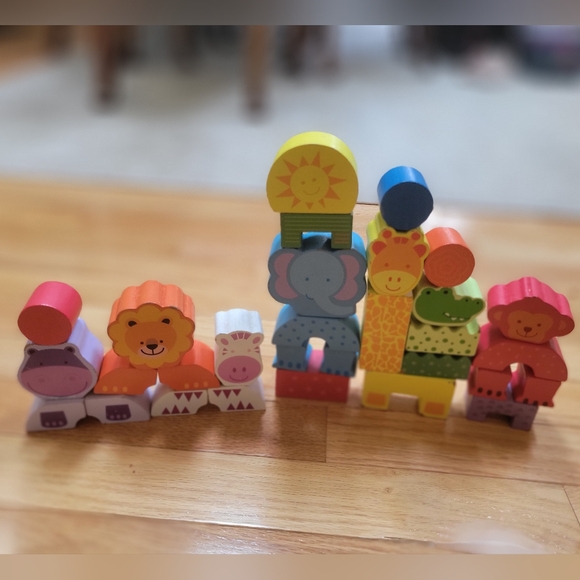 First Learning Wild Animal Blocks Set - Picture 3 of 3